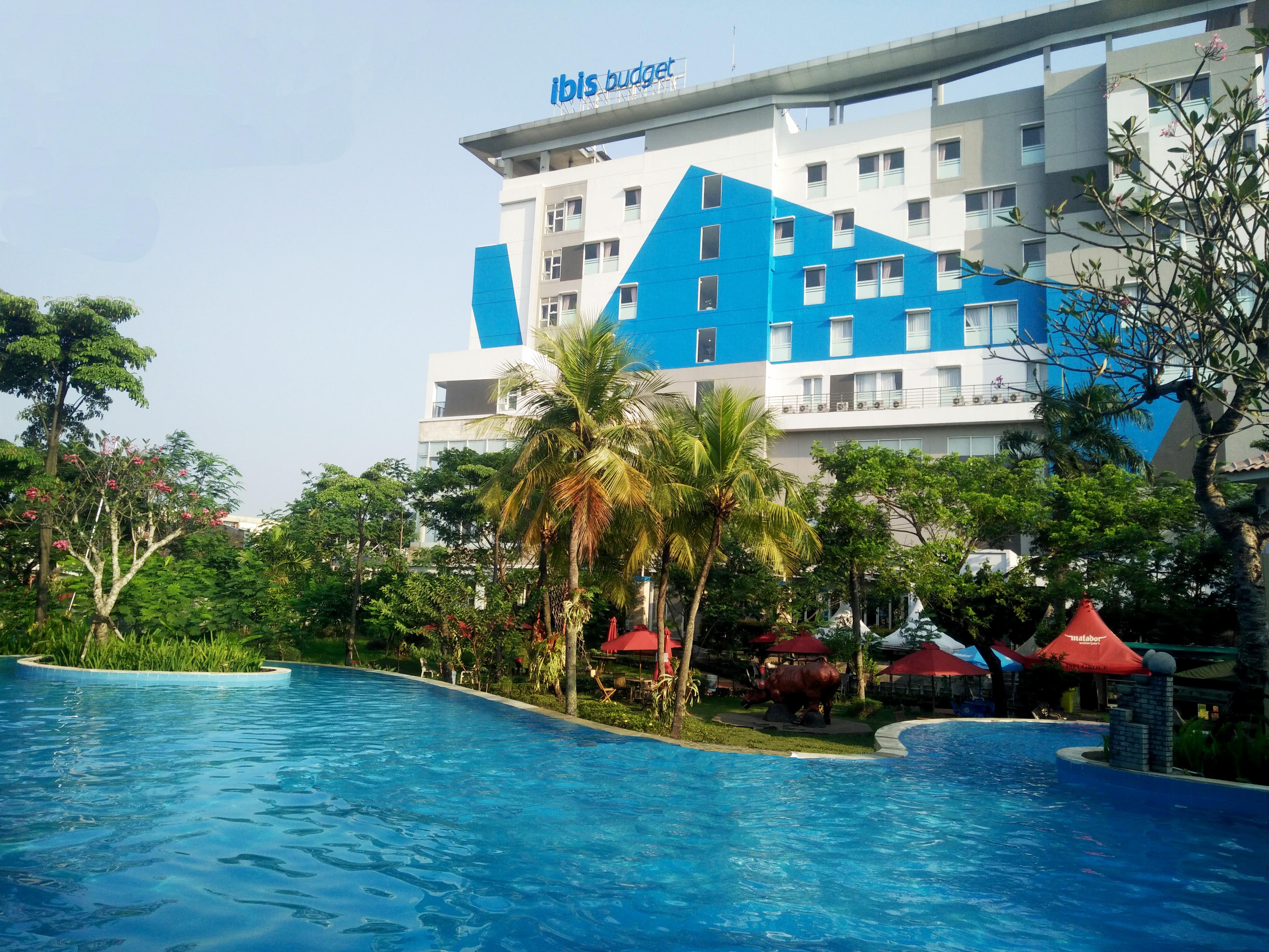 Ibis Budget Cikarang Festival Bekasi Ngoại thất bức ảnh