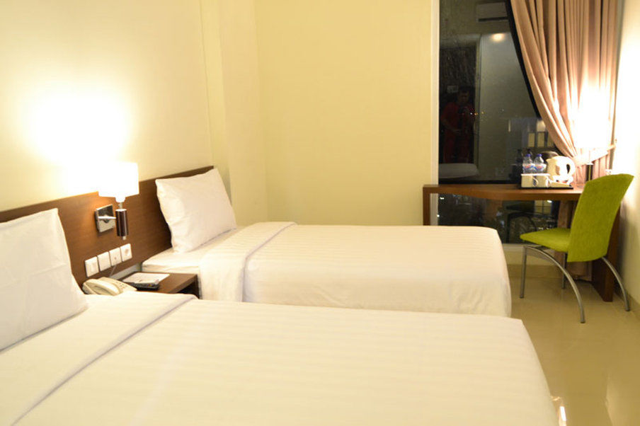 Ibis Budget Cikarang Festival Bekasi Ngoại thất bức ảnh
