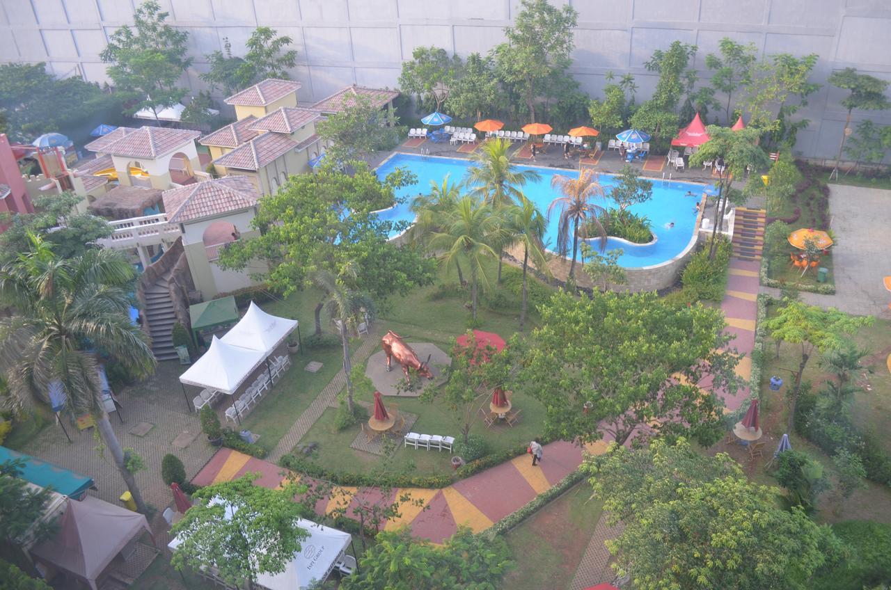 Ibis Budget Cikarang Festival Bekasi Ngoại thất bức ảnh